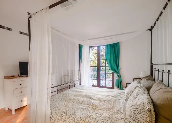 Provenzale Clos De Minerve * Juan-les-Pins