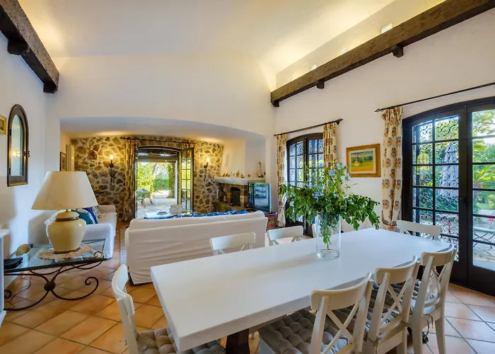 Provenzale Clos De Minerve * Juan-les-Pins